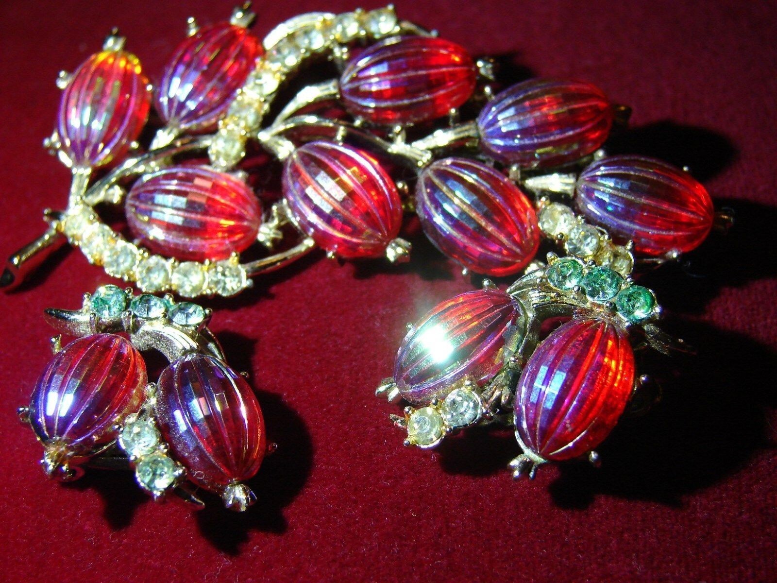 VINTAGE PEGASUS CORO Signed SET RUBY IRIDESCENT A… - image 1