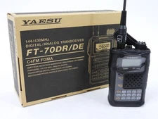Yaesu FT-70D FT-70DR Ham Radio Dual-Band C4FM Handheld Transceiver (nice)