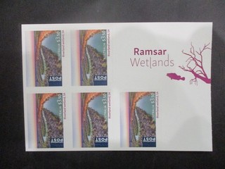 Australian Stamps: Block Mint Great Item Must Have (M242)