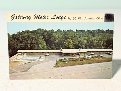 Postcard Athens OH Ohio Gateway Motor Lodge Roadside Motel Old Cars Pool