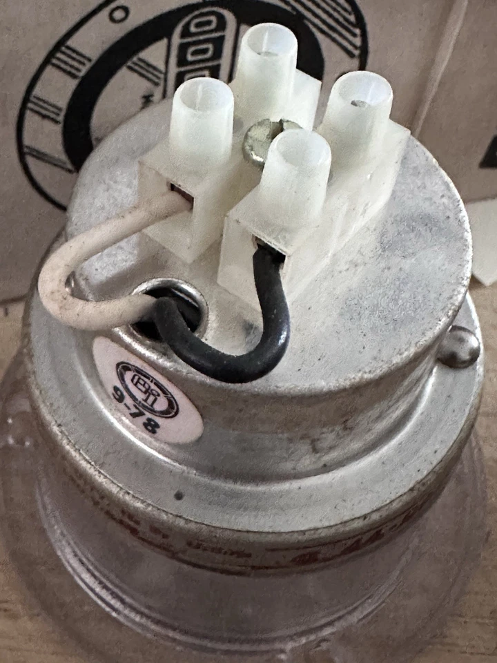 Engler Hour Meter AC-200-10NG7 - 120V 60Hz - New - Round Bezel Panel Mount - Image 4 of 4