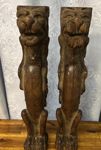 PAAR ANTIKE GESCHNITZTE HOLZKORBEL STATUE SOCKEL DRACHE GRIFF MÖBEL BERGUNG