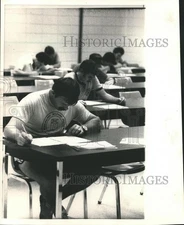 1985 Press Photo Fire Fighting Testing - mjb11668