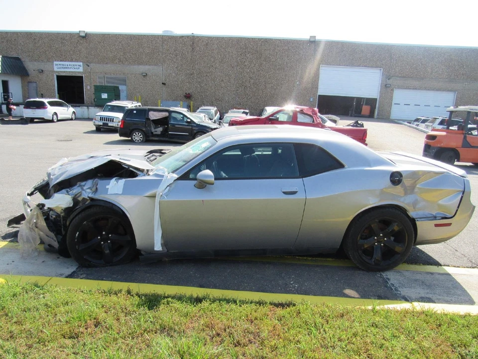 SILENCIADOR 11 12 13 14 SOLO CAMIONETA DODGE CHALLENGE Foto 2 de 4