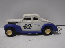 Ford Coupe Wix-Filters 02 239CI Coin Bank ERTL 1:25 041823DMT