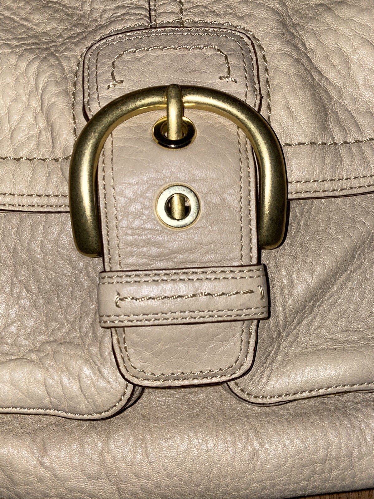 coach cream shoulder strap small pebbled leather Shou… Gem