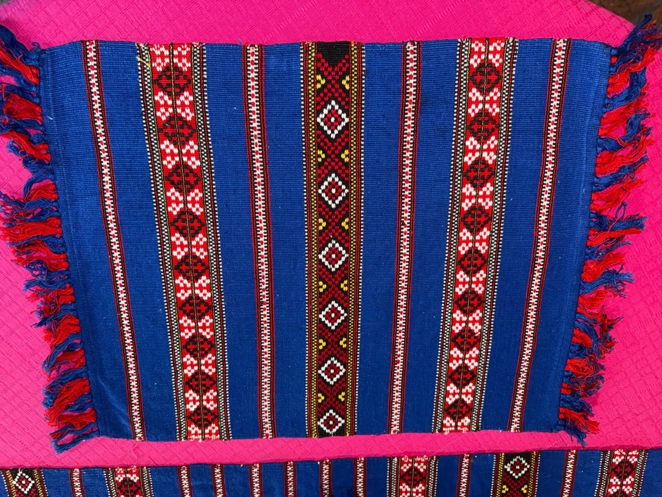 4 sets de table et un chemin de table en toile de coton basque - Photo 3/4