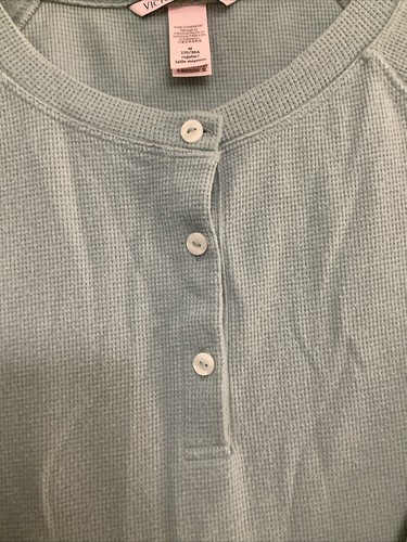 Victoria’s Secret Long Sleeve Tee in Mint Women’s Size Medium Embroidered Logo - Picture 11 of 21