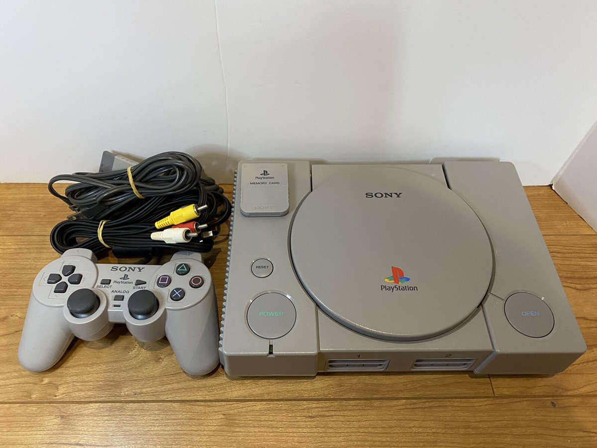 Sony PlayStation 1 PS1 SCPH-7000 Console Controller Set Gray Game
