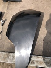 Kia Stonic 86682h8400 Genuine Bumper Cover Right Side in Black