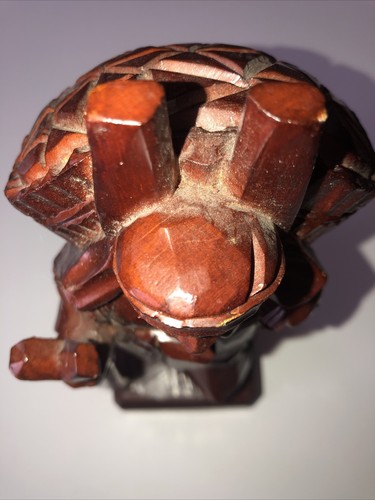 12" ASIAN STATUE Man Walking with Stick & Back Package - Picture 6 of 7