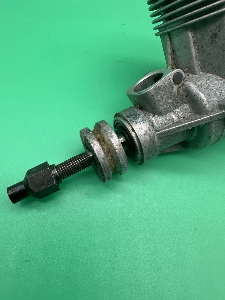 OS Max RF 61 Special R/C Glow Motor See Pictures For Details/Turns - Image 3 of 4