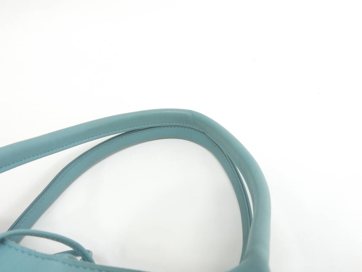 Bottega Veneta Medium Arco Tote Bag Light Blue Leather thumbnail 3