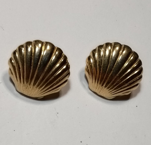 Gold Tone Textured Shell Stud Earrings, Sea Life Theme, No Stone, Metal