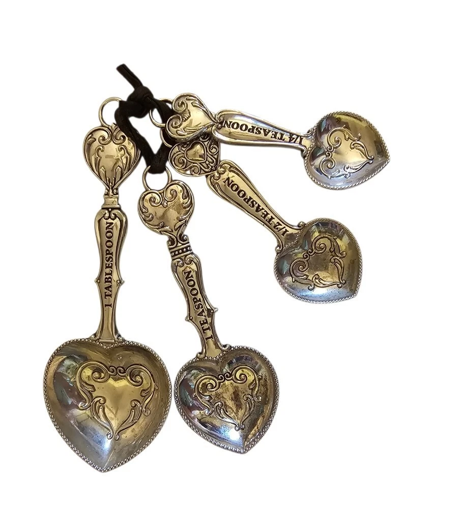 Heart Measuring Spoons Set of 4 Silver Tone Metal Kitchen Cottage Core Vintage
Opens in a new window