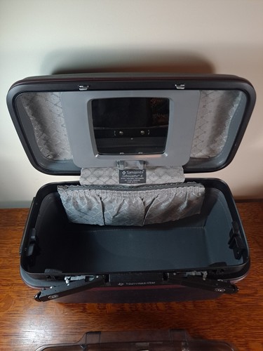 Samsonite Makeup Train Case Tray, Mirror & Keys - Picture 4 of 9