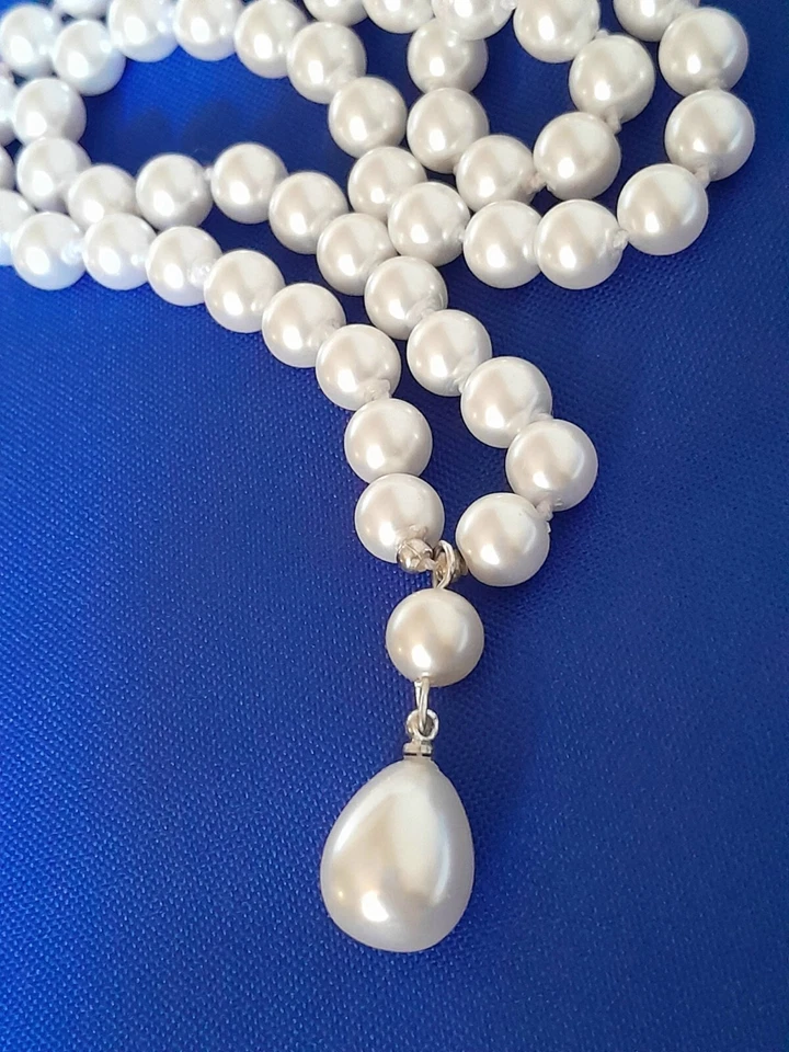 COLLANA DONNA PERLE BIANCHE ANNODATA A MANO CON PENDENTE PERLA GOCCIA E ARGENTO - Immagine 4 di 4