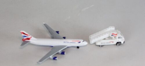 Realtoy Boeing Aeroplane British Airways Diecast & Platform Stairs Truck - Picture 4 of 6