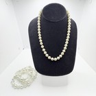 Conjunto de joyería de perlas de imitación collar crema y tres pulseras elásticas conjunto de 4 piezas