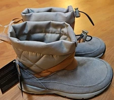 DANNER® CLOUD CAP WOMEN'S INSULATED 400G LIFESTYLE BOOTS Size 6.5