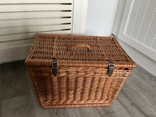 STRONG VINTAGE WICKER HAMPER BASKET WITH METAL HINGES & LEATHER STRAPS 