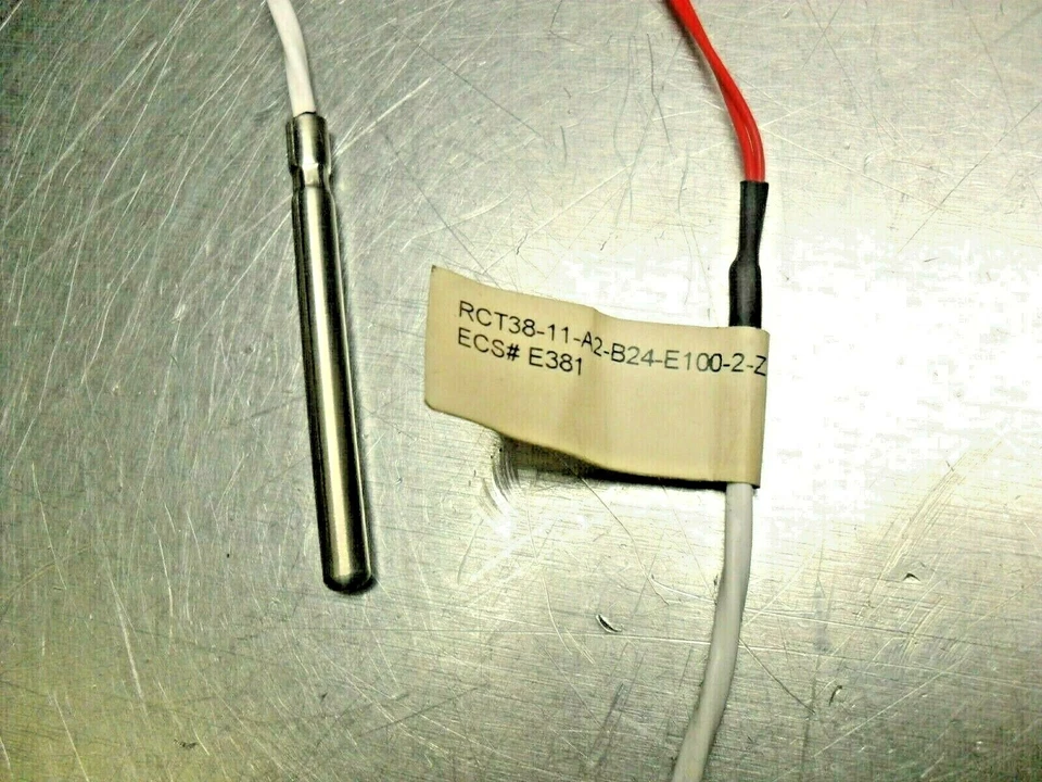 East Coast Sensors E381  RCT38-11-A2-B24-E100-2-Z128 Thermocouples 3/16 Diameter - Image 2 of 3
