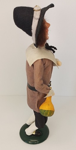 Byers Choice The Carolers Hombre Peregrino Sosteniendo una Calabaza Acción de Gracias De Colección 1997 - Imagen 5 de 8