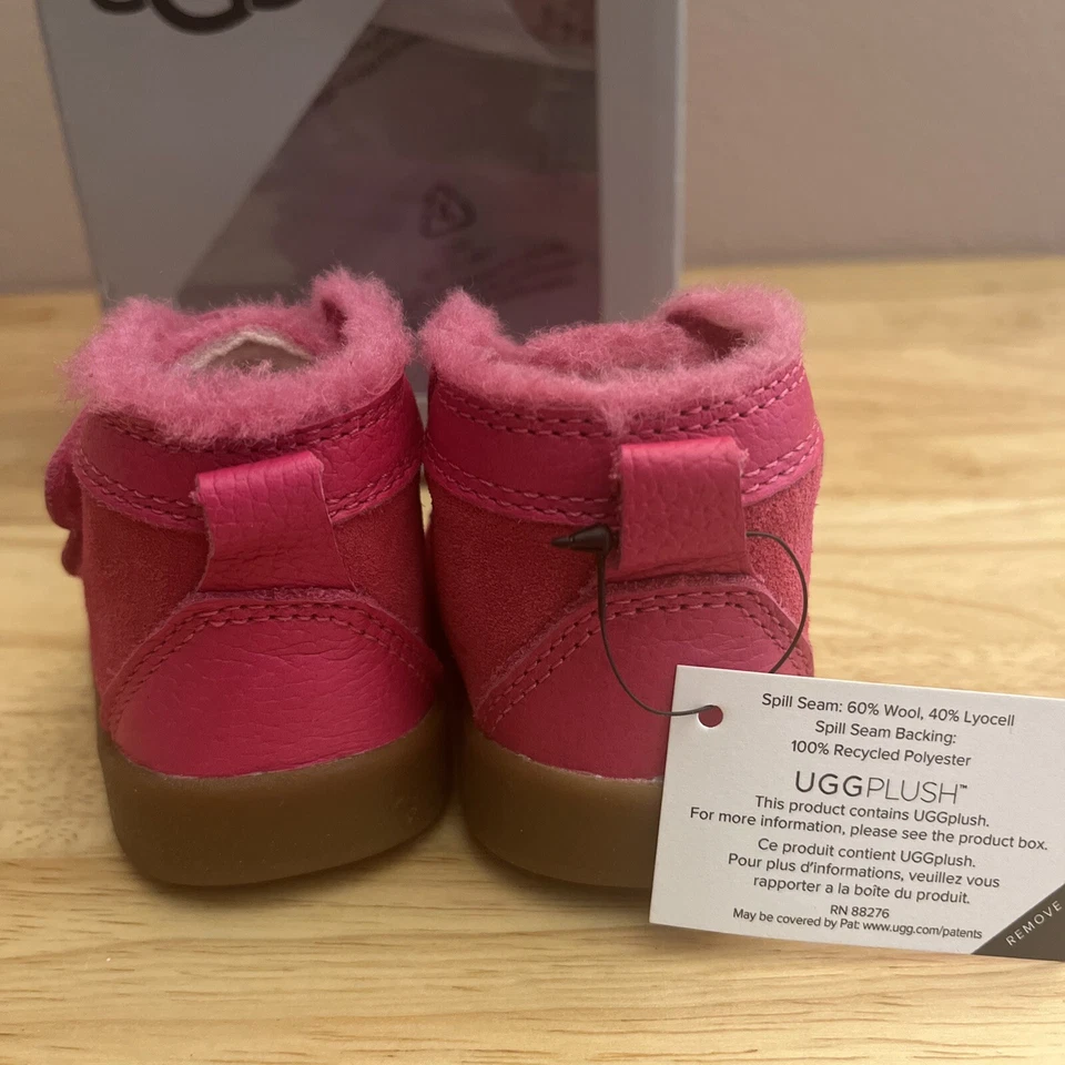 Botas de Invierno UGG Baby Rennon II Tirantes Talla 0/1 0-6 Meses Rosa Gamuza NUEVAS Foto 3 de 4