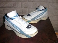 Vintage OG 2000 Air Jordan JUMPMAN 834002-141 North Carolina Shoes boys 5.5Y