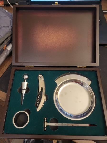 Vintage 5-Piece Wine Accessory Gift Set in Wood Box – Never Used – Complete