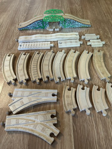 Thomas & Friends Wooden Draw Bridge Railway Train Track Set of 20 - Picture 7 of 8