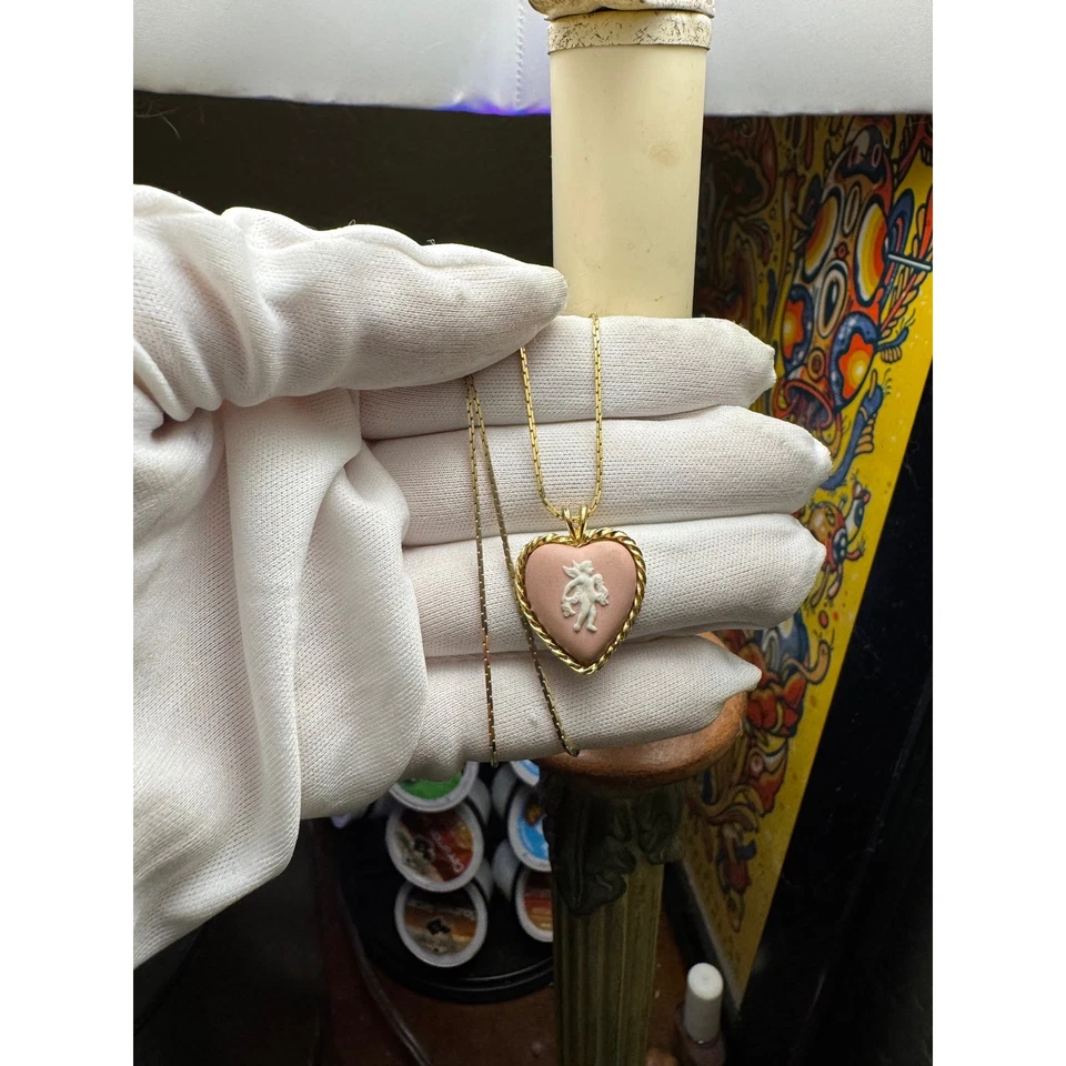 Wedgwood Heart Pendant Necklace Cupid Cameo Pink Gold Tone Chain - Image 3 of 4