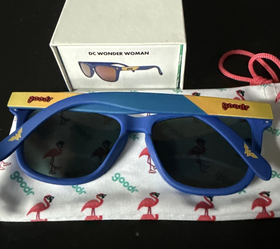 Goodr Wonder Woman ~ DC Comics Wonder Woman ~ Nuevo en caja. Foto 2 de 2