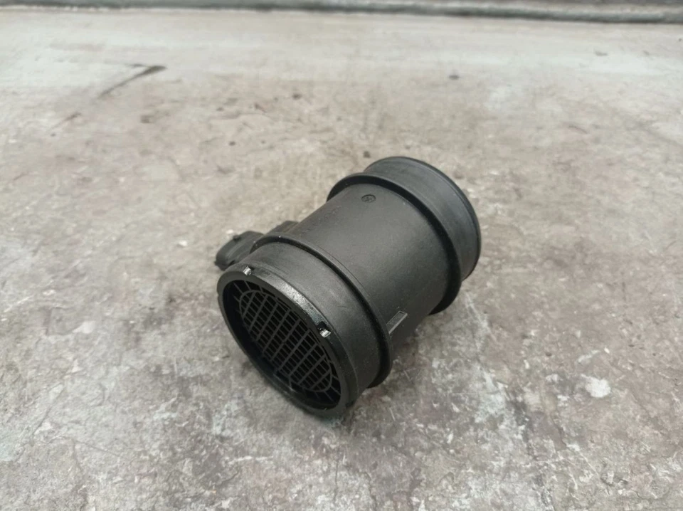 Débitmètre pour Opel Astra H Caravan (L35) 1.9 CDTI 55350048 0281002618 - Photo 2/4