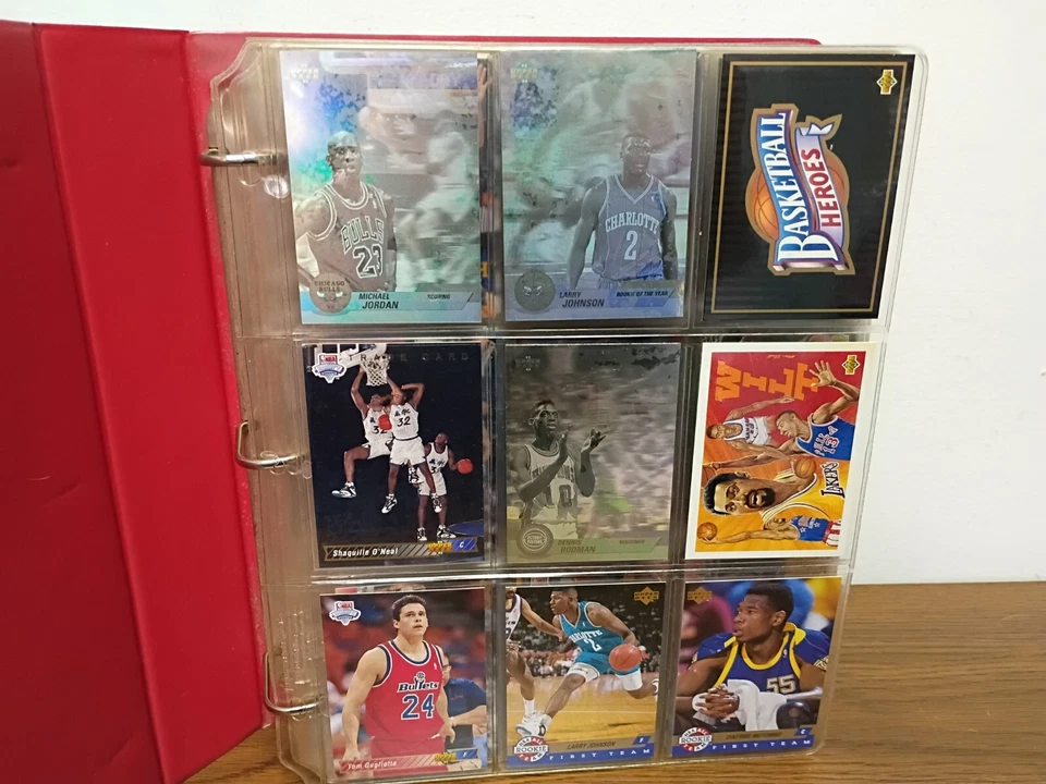 Álbum de coleccionistas de baloncesto NBA Hoops 1990 y 250+ tarjetas varias Jordan Shaq Foto 2 de 4