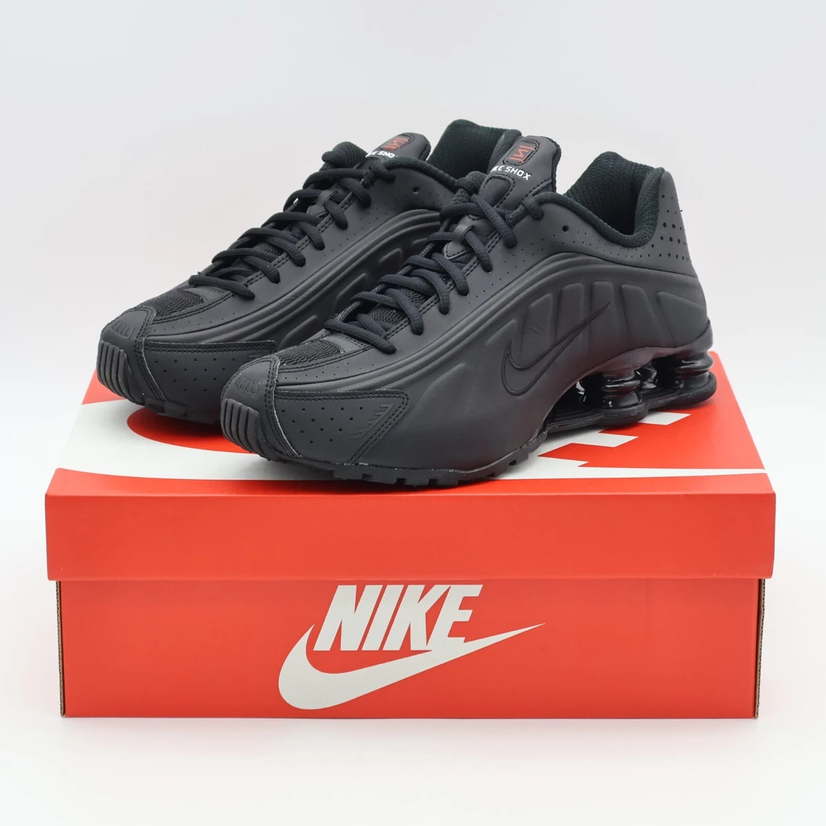 Nike Shox R4 Black (Women's)