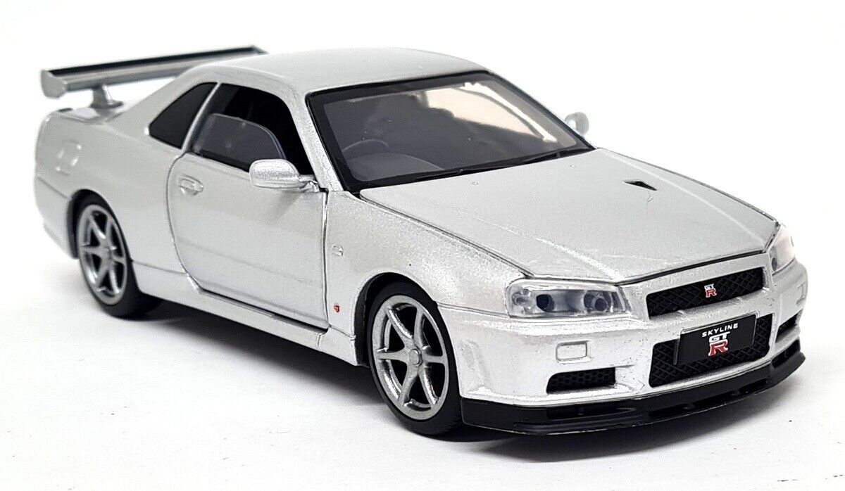 ミニカー NISSAN SKYLINE GT-R (R34) V-SPEC II Tayumo 1/32 Nissan Skyline GT-R R34 V-Spec II Silver Diecast model