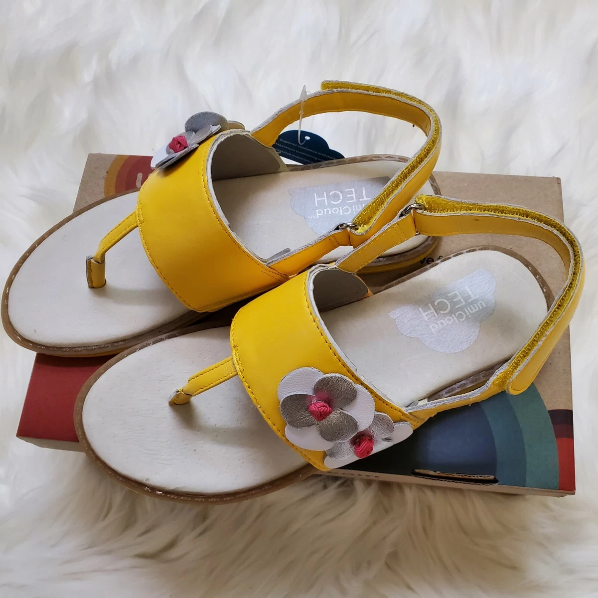 Umi sandals sales