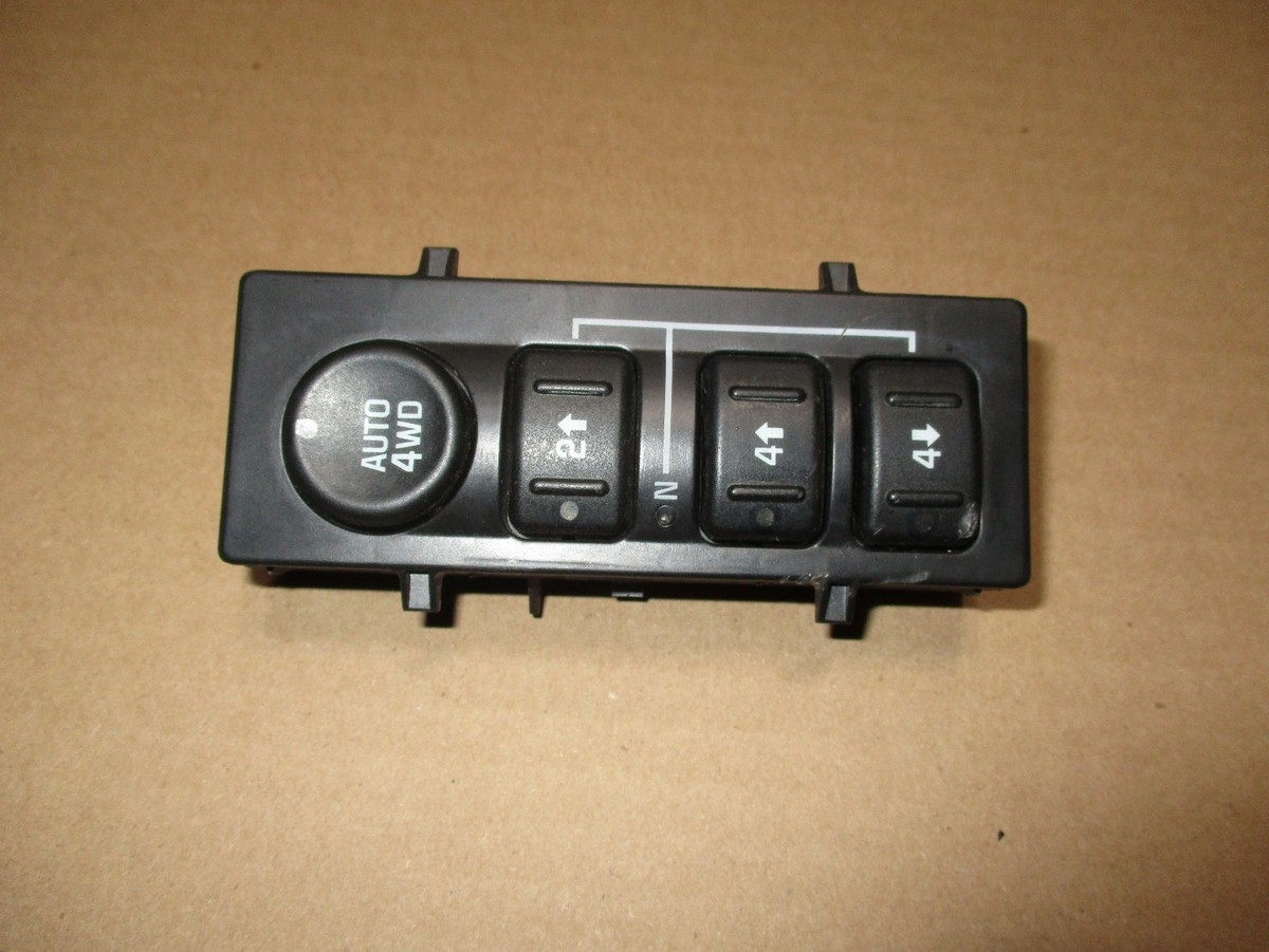 03 04 05 06 Tahoe 4WD Selector 4X4 Switch 15164520 Used