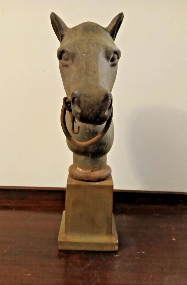 罕见古董铸铁马头挂柱上衣 — 第 2/4 张图片