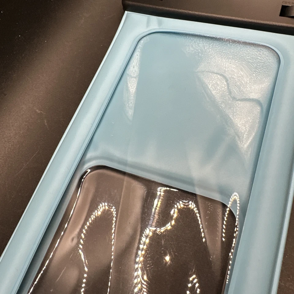 BENT Body Glove Tidal waterproof floating phone pouch Open Box - Image 3 of 4