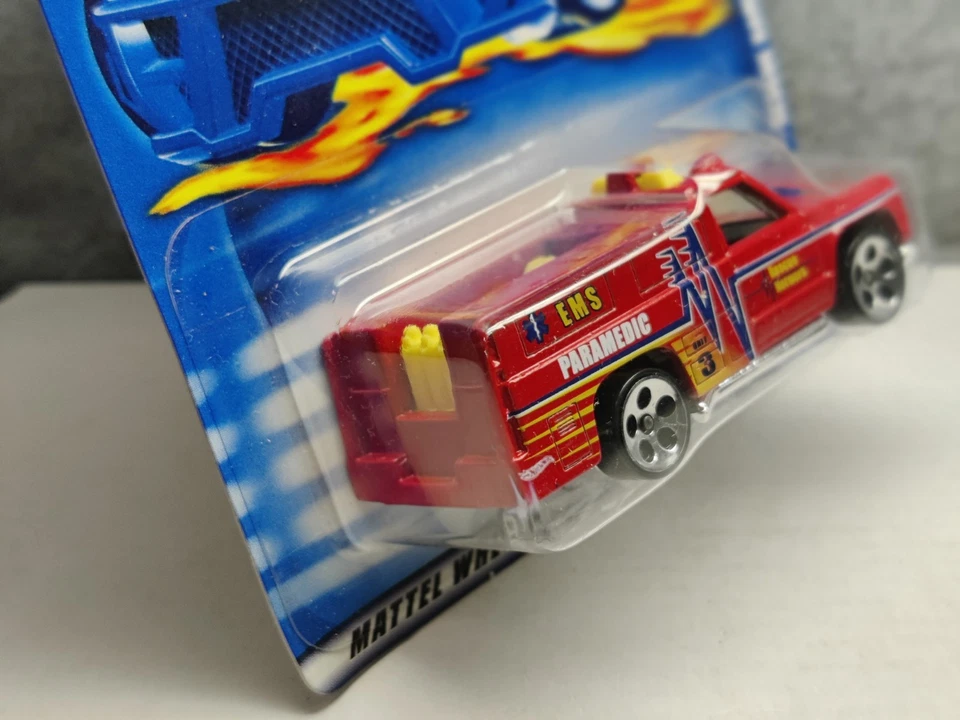 Hot Wheels 2001 Mainline/Collector #193 RESCUE RANGER EMS Paramedic Red w/5DotSp - Image 3 of 4