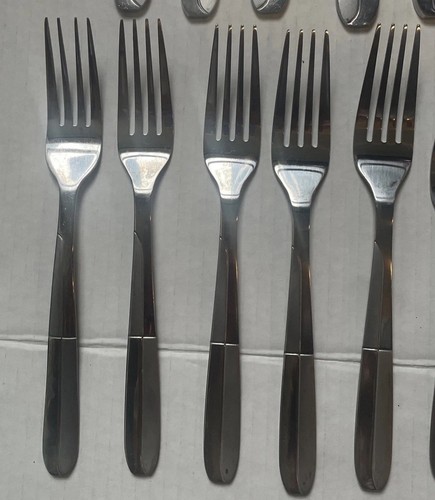 28 Cambridge Asher Stainless Steel Matte Flatware Svc 5 + Serving Silverware - Bild 5 von 20