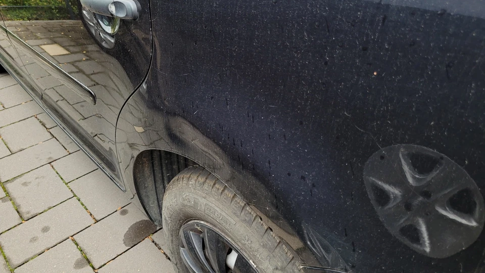 Volkswagen Touran - Bild 2 von 4