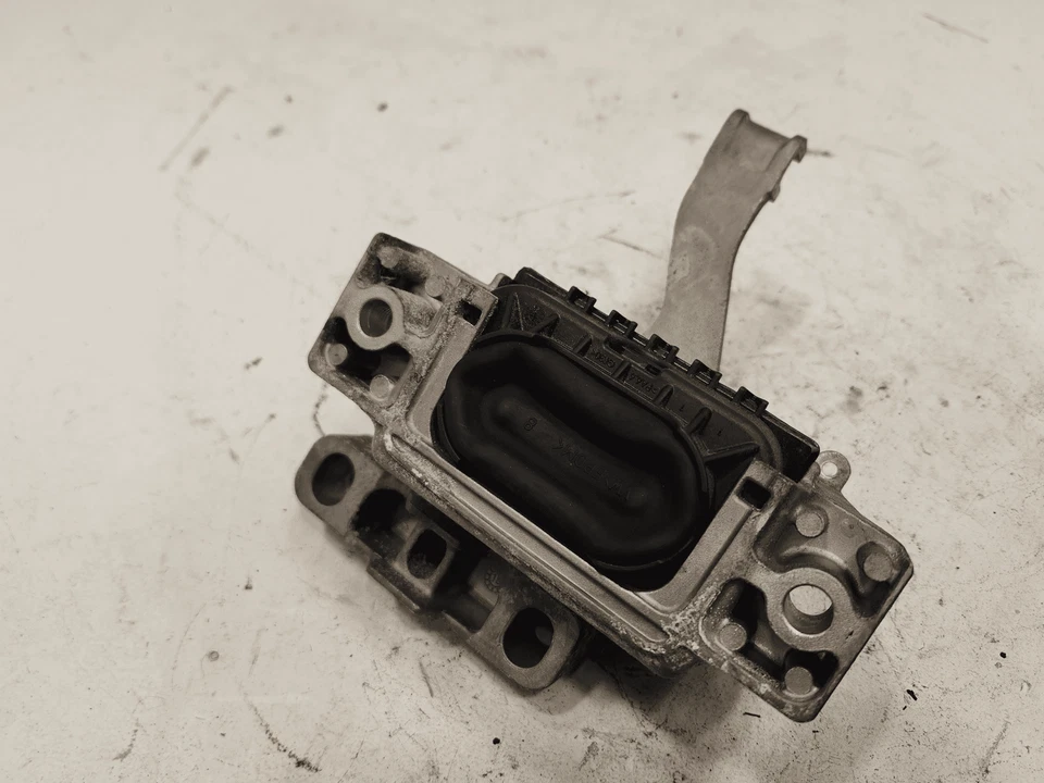 VOLKSWAGEN JETTA 2019-2021 1,4 L motor soporte de montaje lateral del pasajero OEM Foto 2 de 4