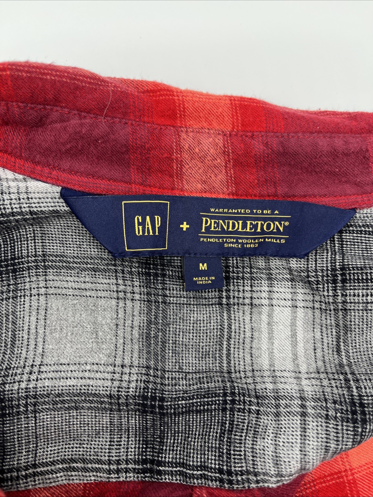 GAP x Pendleton Red Plaid Flannel Shirt Women Size M Button Down Long Sleeve