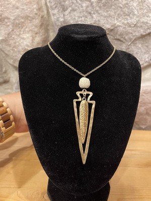 Justin Gold Tone Arrow Pendant Necklace White Round Bead Charm Cable Chain 22 in