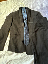 Men's Black Tuxedo Suit Set Jacket Vest Pants with Blue Paisley Tie