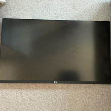LG UltraFine 32" 4K UHD IPS LCD Flat Monitor White 16:9 60Hz 32UN500-W