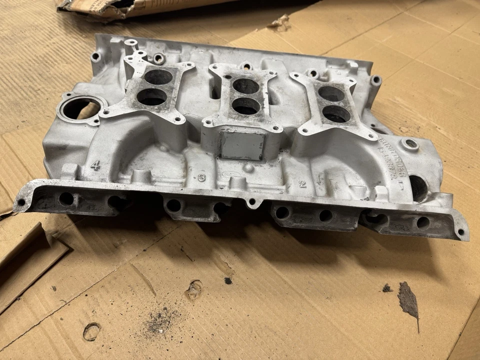 ¡Colector de admisión Thunderbird Tri-Power 3x2 código M 1962-1963! OEM FORD! RARO! Foto 3 de 4